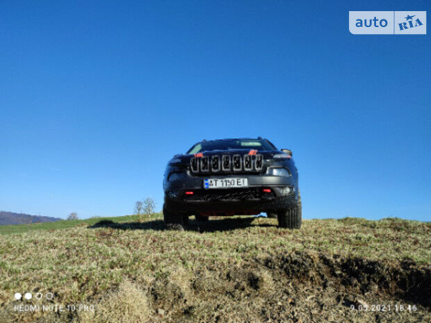 Jeep Cherokee 2014 года