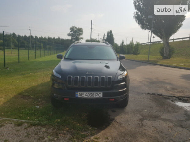 Jeep Cherokee 2016 року