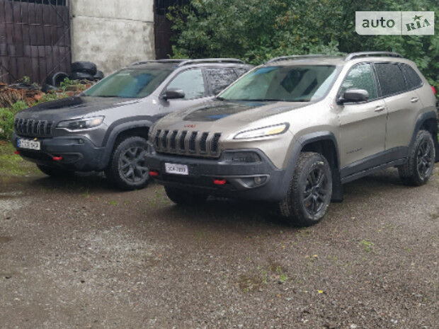 Jeep Cherokee 2018 года