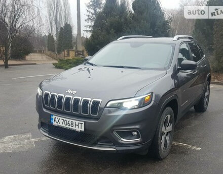 Jeep Cherokee 2019 года