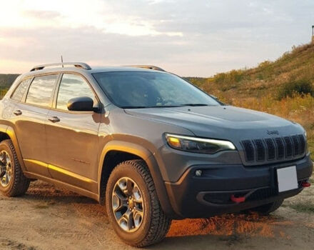 Jeep Cherokee 2019 года