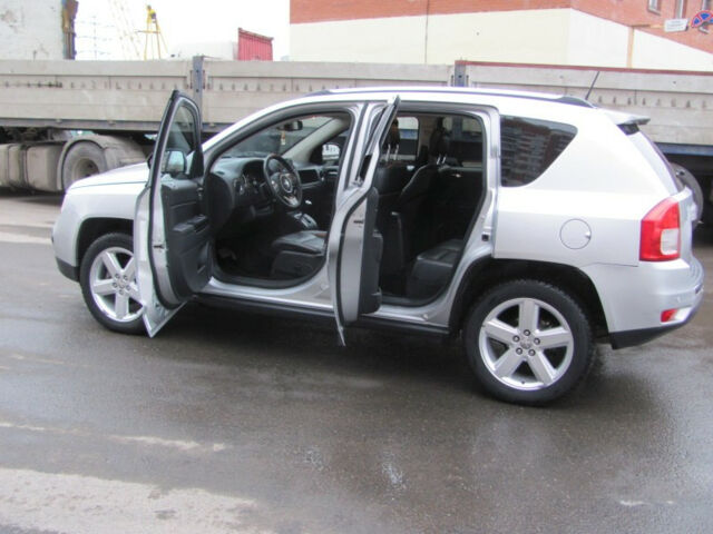 Jeep Compass 2012 года