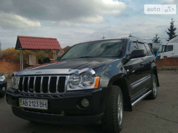 Jeep Grand Cherokee 2005 року