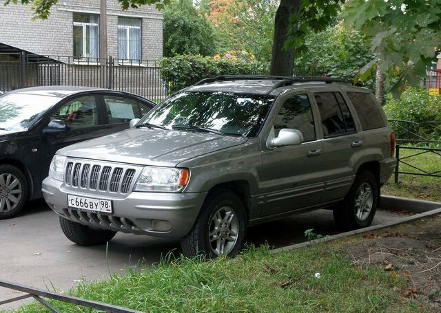 Jeep Grand Cherokee 2000 года