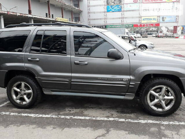 Jeep Grand Cherokee 2003 року