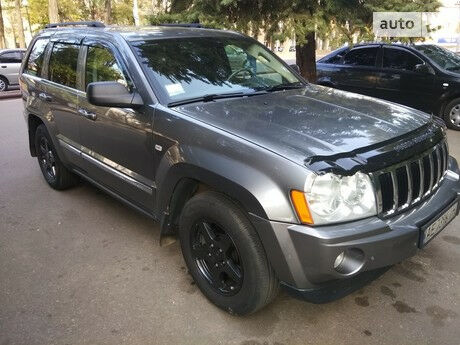 Джип Гранд Чероки 2006 року Jeep Grand Cherokee 2006 року