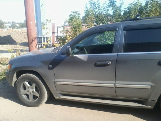 Jeep Grand Cherokee 2005 года
