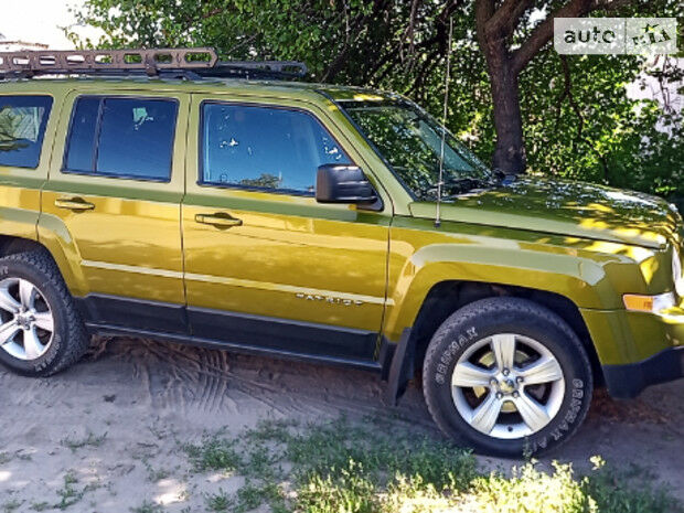 Джип Патриот 2012 року Jeep Patriot 2012 року