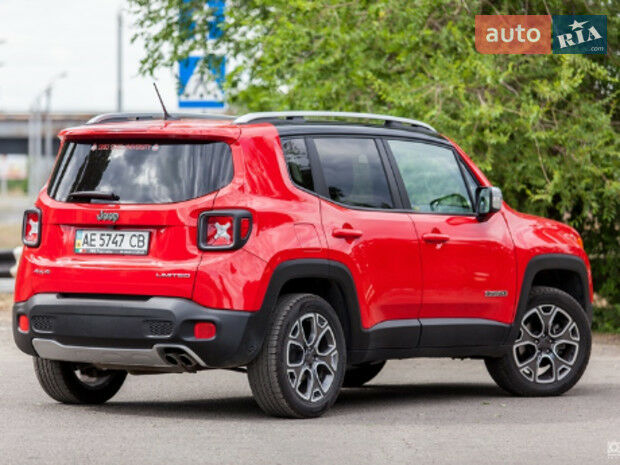Jeep Renegade 2016 року