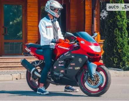 Фото на відгук з оцінкою 3.6   про авто Kawasaki ZX 1999 року випуску від автора “Серёга Горелик” з текстом: Имею честь, владеть ZX7R-ом 1999 г. в. От мота я просто в восторге. Это не мотоцикл, а мечта любо...