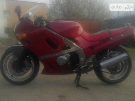 Кавасаки ЗЗР 1994 року Kawasaki ZZR 1994 року