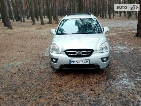 Киа Каренс 2006 року Kia Carens 2006 року