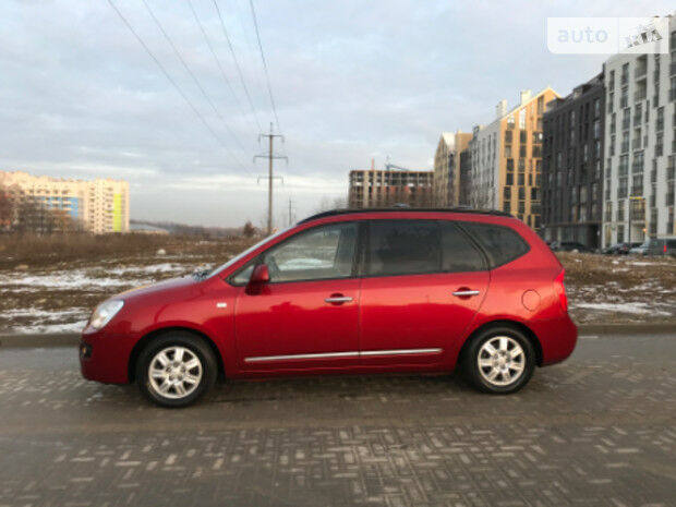 Kia Carens 2008 года