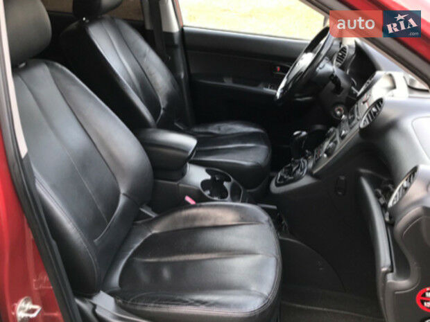 Kia Carens 2008 года
