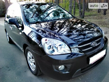 Киа Каренс 2008 года Kia Carens 2008 года