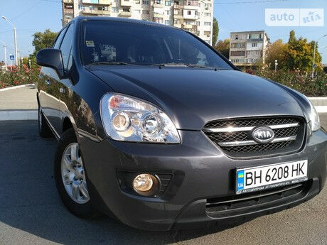 Киа Каренс 2008 года Kia Carens 2008 года