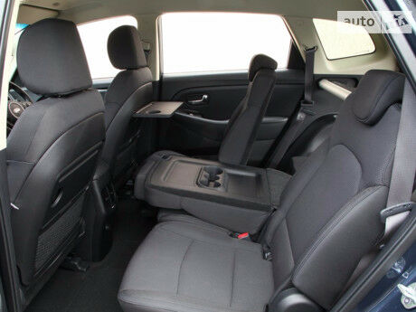Киа Каренс 2008 года Kia Carens 2008 года