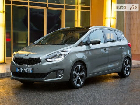 Киа Каренс 2008 года Kia Carens 2008 года