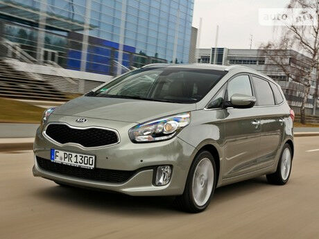 Киа Каренс 2007 року Kia Carens 2007 року