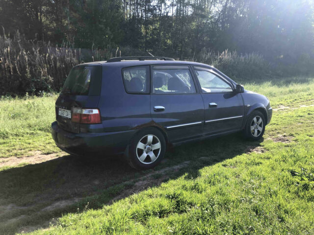 Kia Carens 2004 года