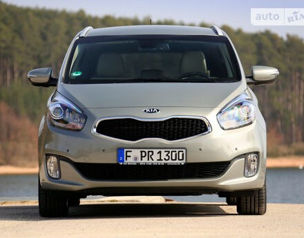 Kia Carens 2008 року