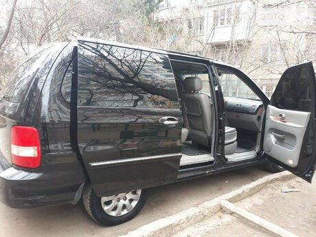 Kia Carnival 2006 року