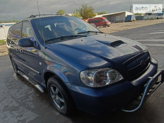 Киа Карнивал 2004 года Kia Carnival 2004 года