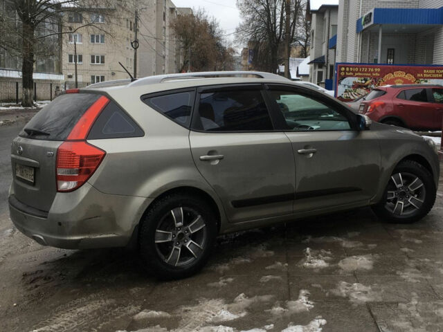 Kia Ceed 2011 года