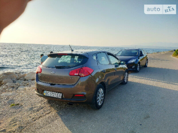 Kia Ceed 2013 года