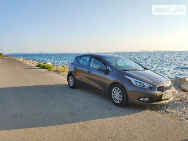 Kia Ceed 2013 года