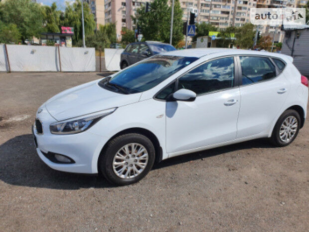 Kia Ceed 2013 года