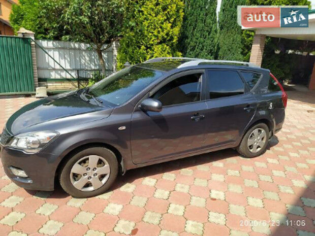 Kia Ceed 2012 року