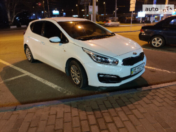 Kia Ceed 2016 года