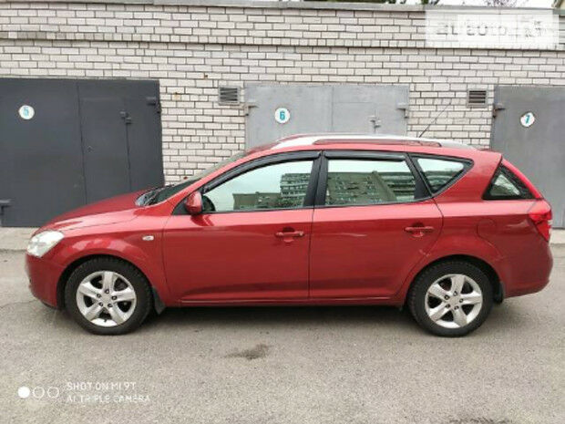 Kia Ceed 2008 года