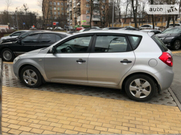 Kia Ceed 2008 года