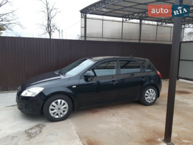 Киа Сид 2008 року Kia Ceed 2008 року