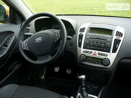Киа Сид 2008 року Kia Ceed 2008 року