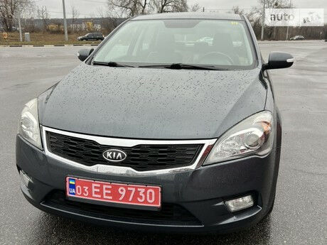 Kia Ceed 2010 року