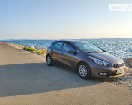 Kia Ceed 2013 року - Фото 2 автомобіля