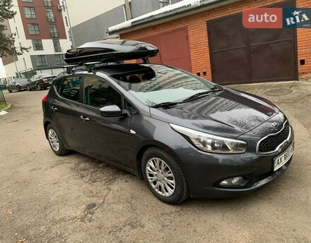Фото на отзыв с оценкой 4.8 о Kia Ceed 2013 году выпуска от автора "Вадим" с текстом: Від автомобіля тільки найкращі враження. Комфортний, надійний, достатньо динамічний. <br>Після нь...