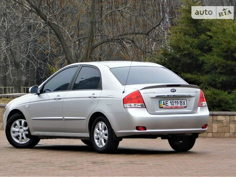 Kia Cerato 2009 года