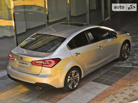 Kia Cerato 2013 года