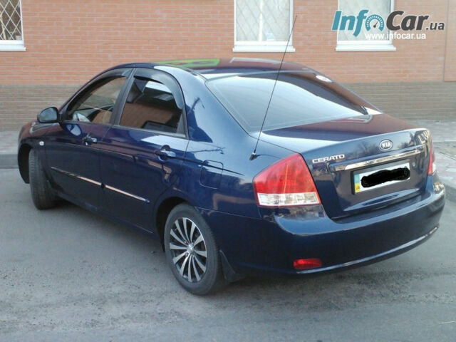 Kia Cerato 2007 года