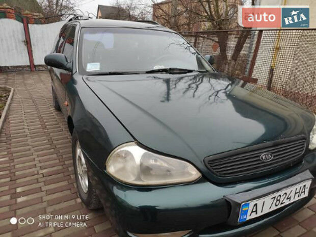 Kia Clarus 1998 року