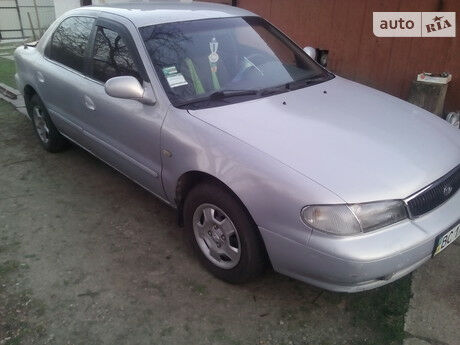Киа Кларус 1996 года Kia Clarus 1996 года