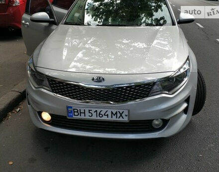 Kia K5 2016 року