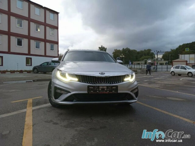 Kia Optima 2019 року
