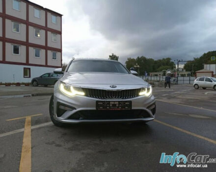 Kia Optima 2019 року