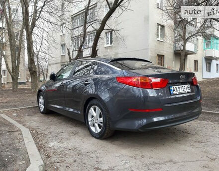 Kia Optima 2014 року