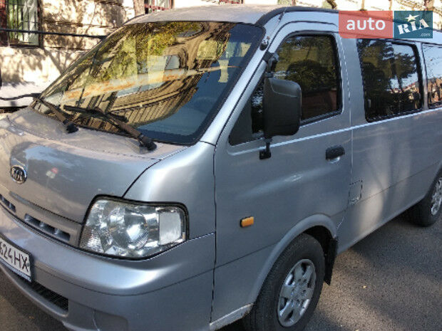 Киа Преджио пасс. 2005 года Kia Pregio пасс. 2005 года